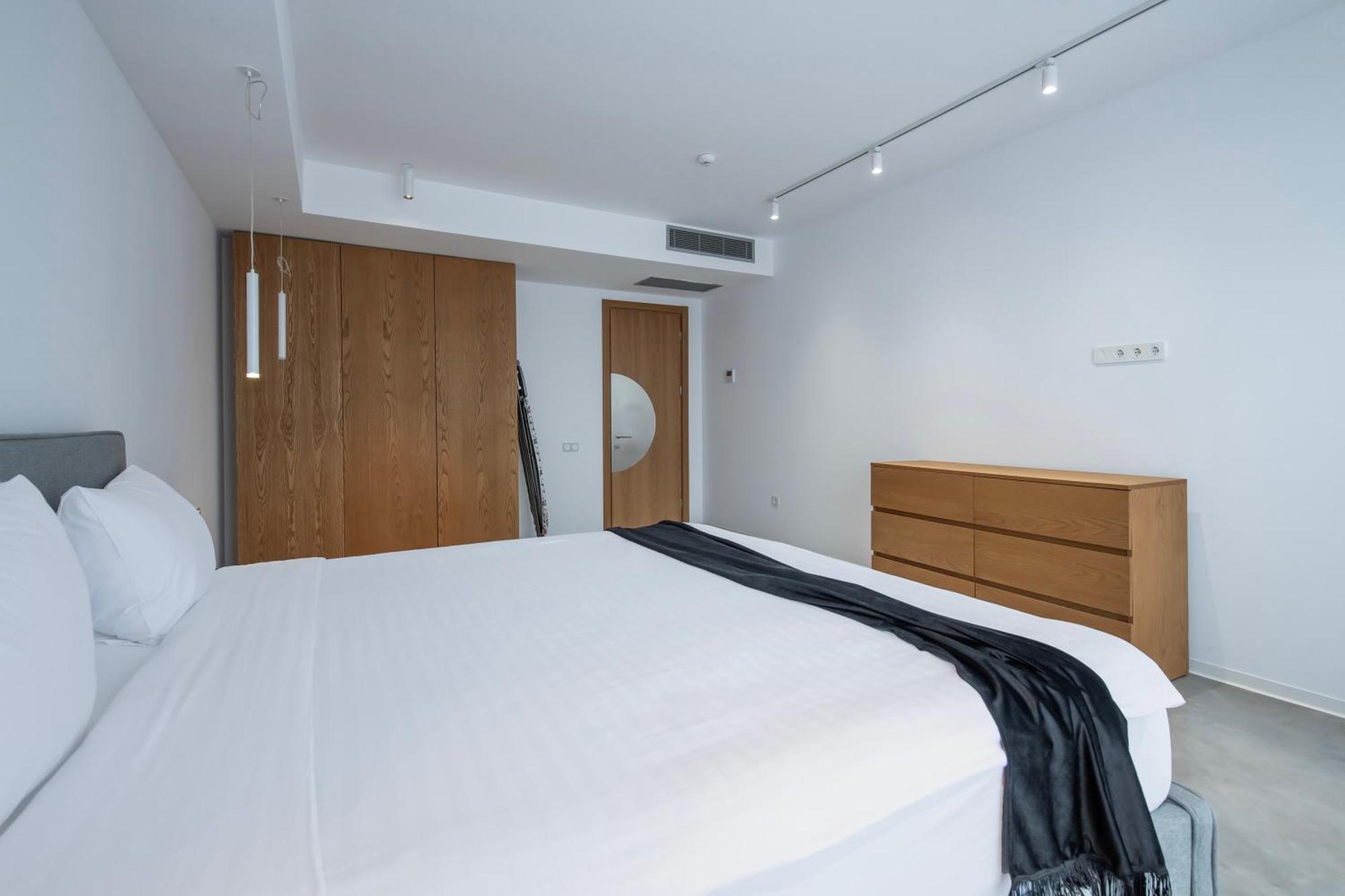 Serviced Designed Apartments By Urban Hotels 17 Tbilisi Buitenkant foto
