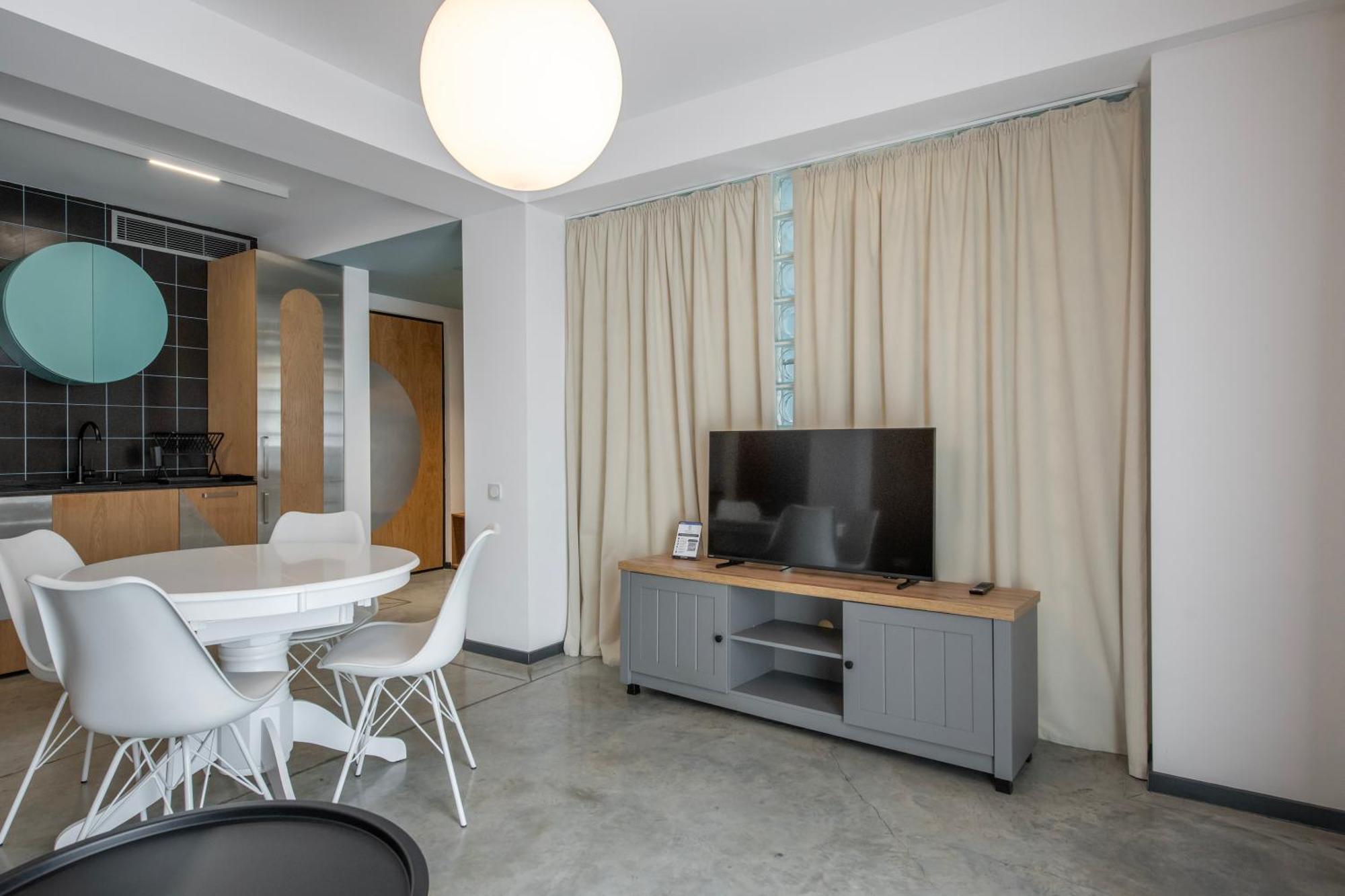 Serviced Designed Apartments By Urban Hotels 17 Tbilisi Buitenkant foto
